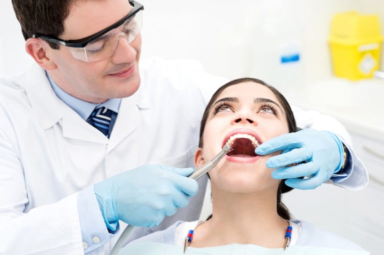 Afraid Of Needles? This Judgement-Free, Liverpool Implant Dentist Can Help You Overcome Your Fears.